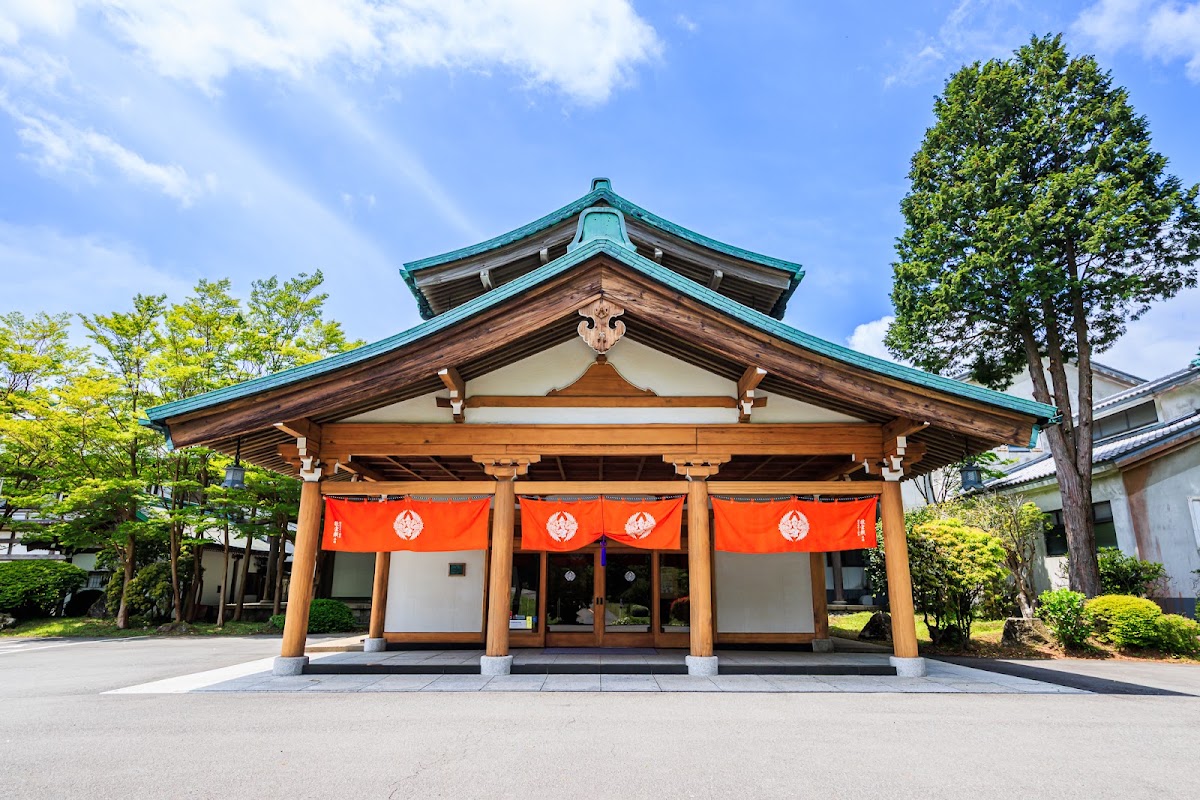 絶景日帰り温泉 龍宮殿本館